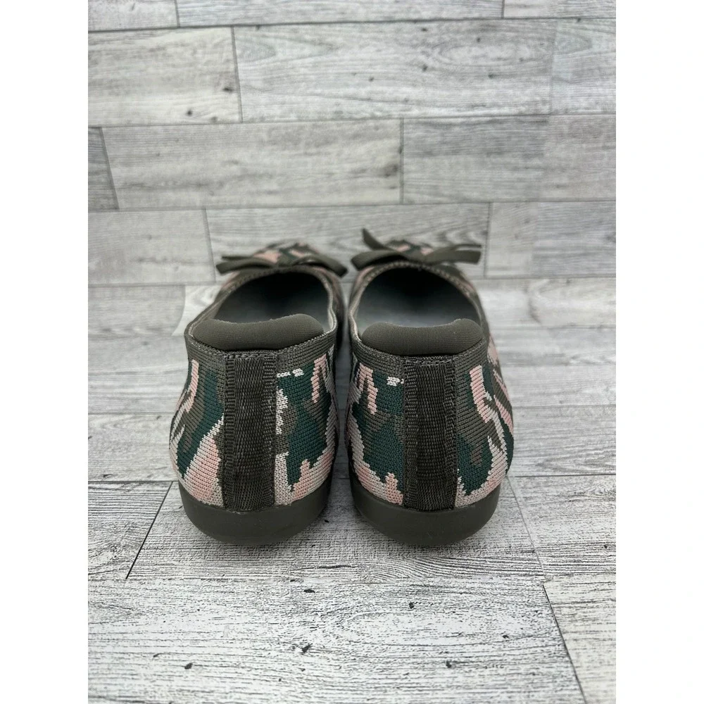 Clarks Women Camo Ballet Flats Pink Green‎ Brown Bow Slip On Shoes Size 8M